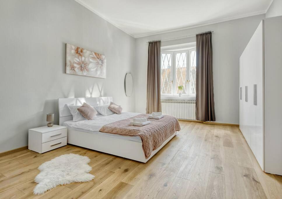 City Twenty 2Bdr Apartment By Irundo ザグレブ エクステリア 写真