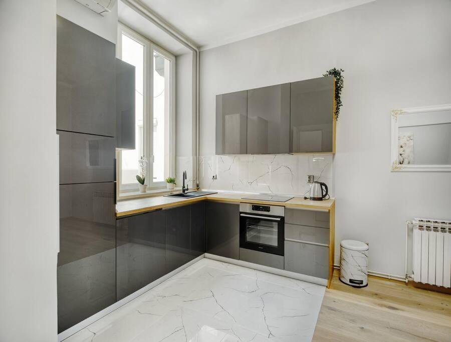 City Twenty 2Bdr Apartment By Irundo ザグレブ エクステリア 写真