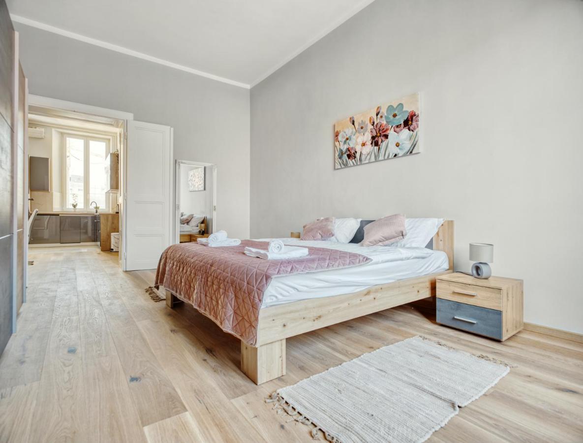 City Twenty 2Bdr Apartment By Irundo ザグレブ エクステリア 写真
