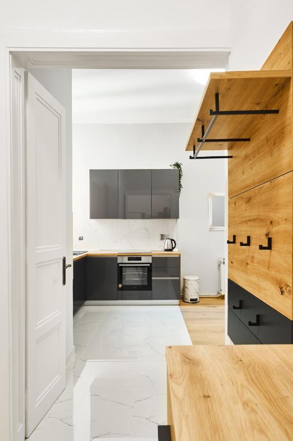 City Twenty 2Bdr Apartment By Irundo ザグレブ エクステリア 写真